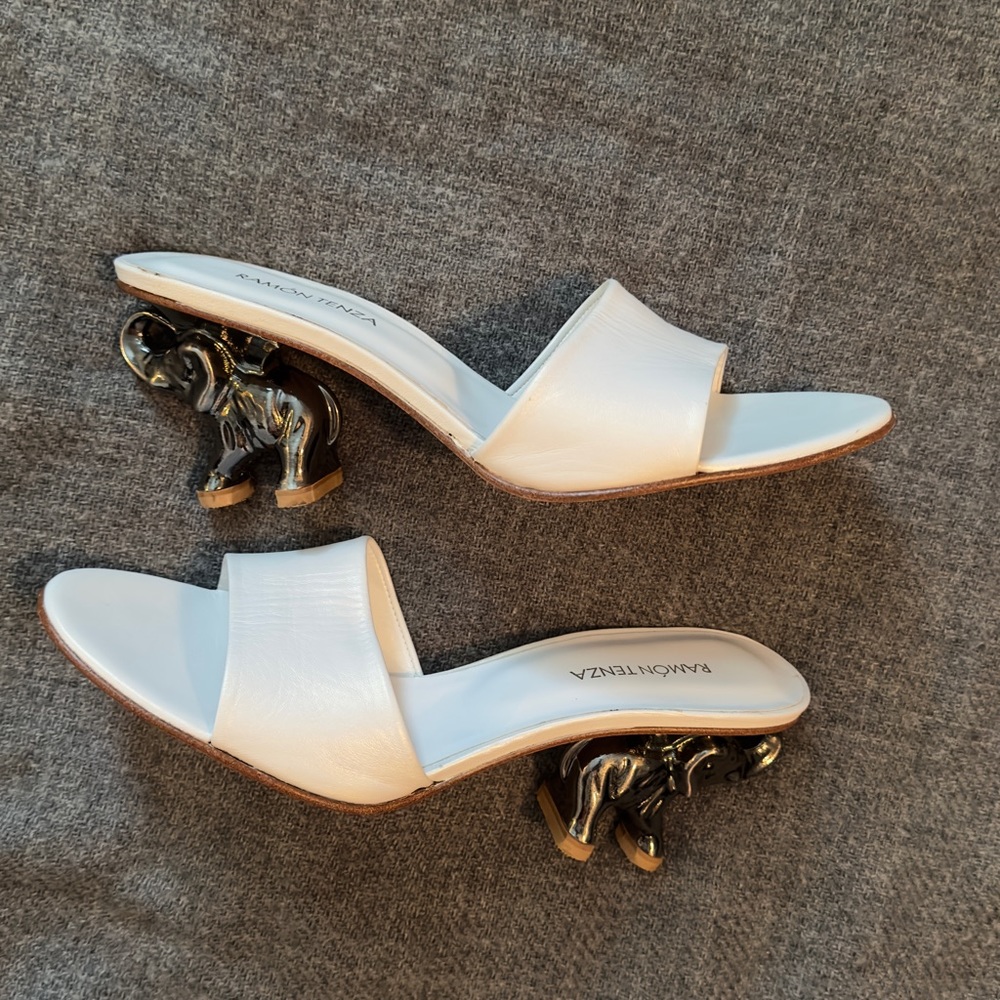 RAMON TENZA WHITE MULE SANDALS SIZE 7 1/2